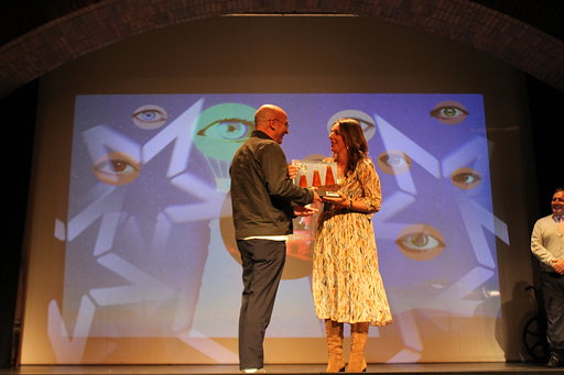 El premio al Mejor Grupo en el  Certamen Nacional de Teatro Aficionado de Valdemorillo viaja a Bilbao por la gran actuación de 7 Grados