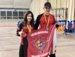 Lee más sobre el artículo La joven cantera del Club Arqueros Villa de Valdemorillo también brilla ya en el  Campeonato de España cosechando importantes triunfos de la mano de Miguel Rubio  y Ana Garañena, en el que fue su “gran” estreno en una competición de tanto nivel.