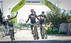 La Clásica de Valdemorillo, aún más mítica  con Carlos Coloma  y Rocío del Alba  como vencedores para coronar  la edición del XXX Aniversario de la prueba  que vuelve a hacer historia en el mountain bike español