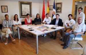 La Junta de Gobierno Local aprueba un convenio de colaboración con la Universidad Alfonso X El Sabio para facilitar el acceso a los estudios de grado y postgrado en la citada entidad