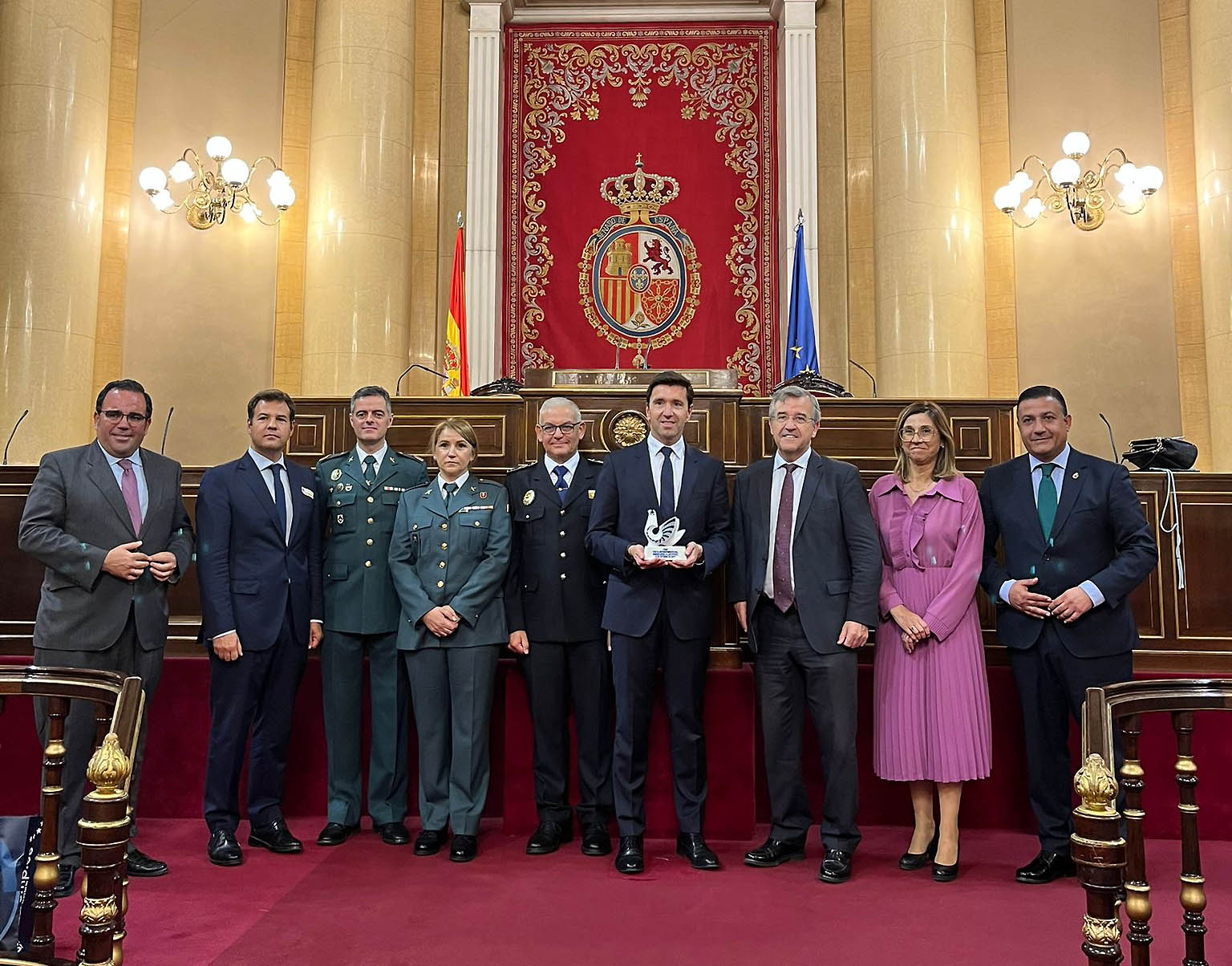 El Ayuntamiento de Valdemorillo recoge en el Senado el Premio a los Consistorios de España de menos de 20.000 habitantes por la gestión durante la pandemia