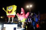 Lee más sobre el artículo La gran participación de jóvenes voluntarios y niños acompañando a los Magos hace brillar aún más la Cabalgata de Reyes de Valdemorillo