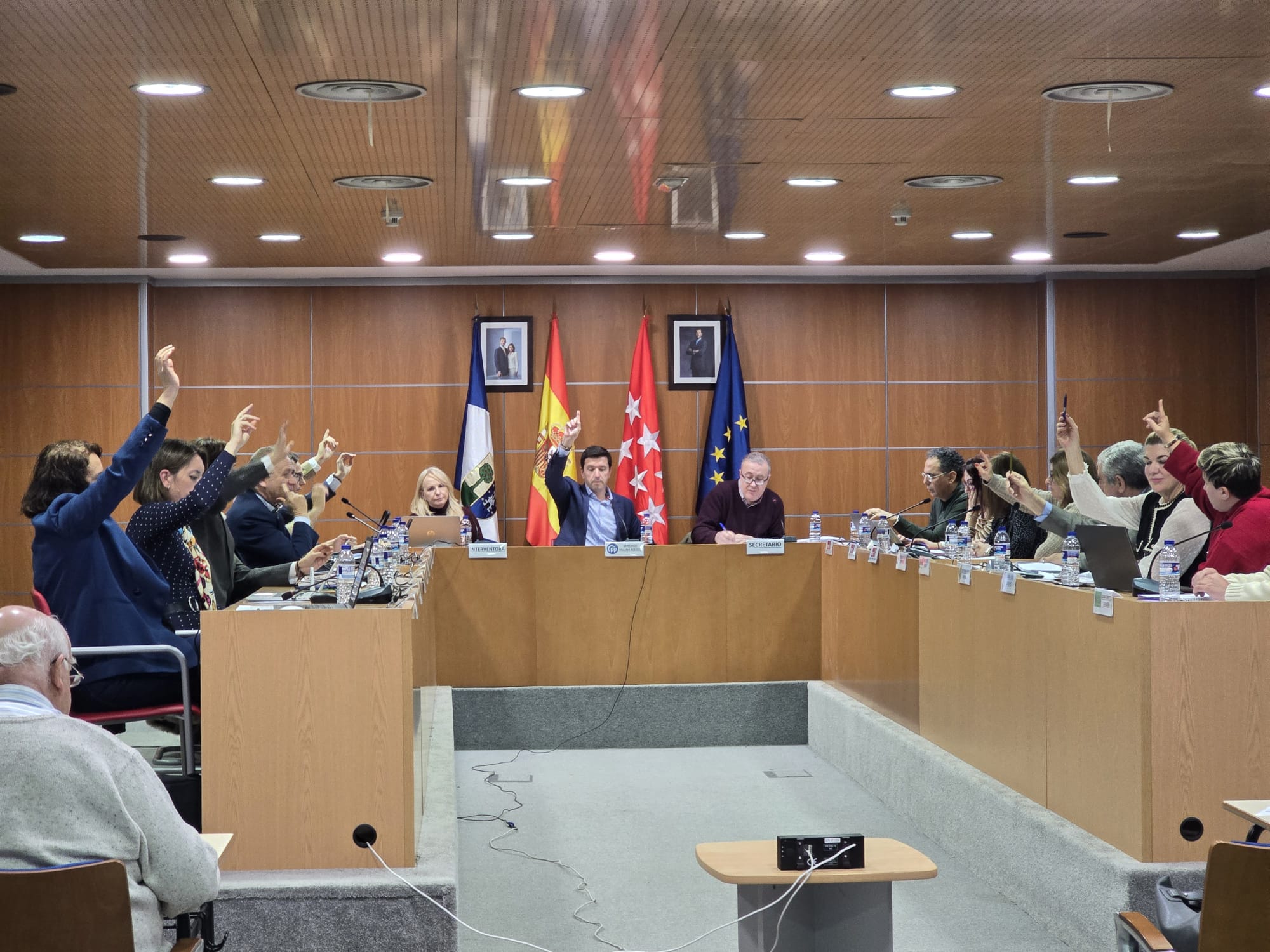 En este momento estás viendo El Ayuntamiento acuerda solicitar a la Comunidad de Madrid la participación en el Plan de Residencias y Centros de Día de la región