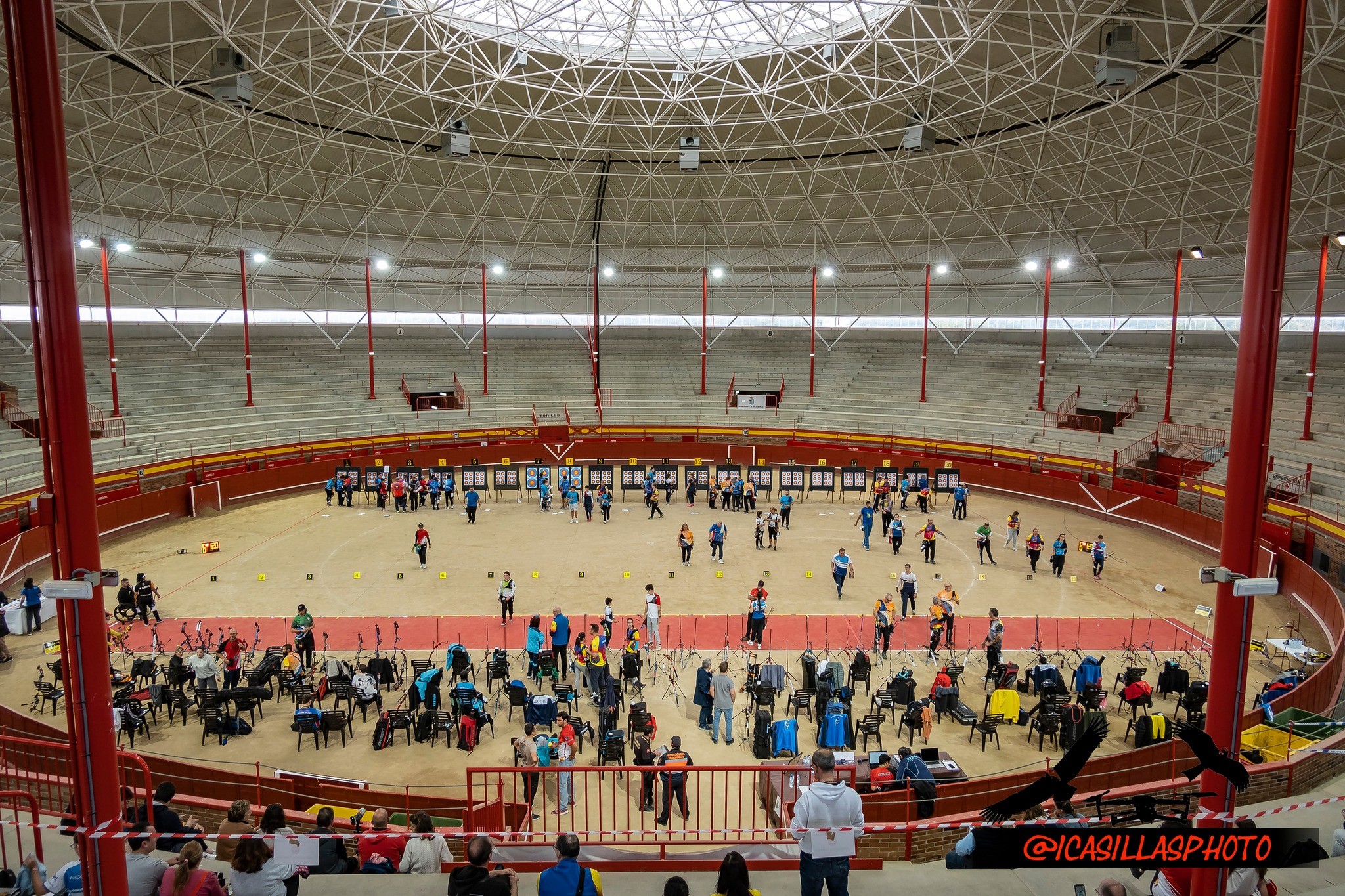 En este momento estás viendo Los mejores arqueros de la Comunidad de Madrid  vuelven a Valdemorillo para disputarse la primera tirada de la Liga Autonómica de Tiro con Arco en sala