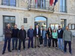 Lee más sobre el artículo Comienzan a desempeñar su labor los 10 trabajadores contratados por el Ayuntamiento  dentro del Programa Público de Empleo-Formación para la Activación Profesional 2025