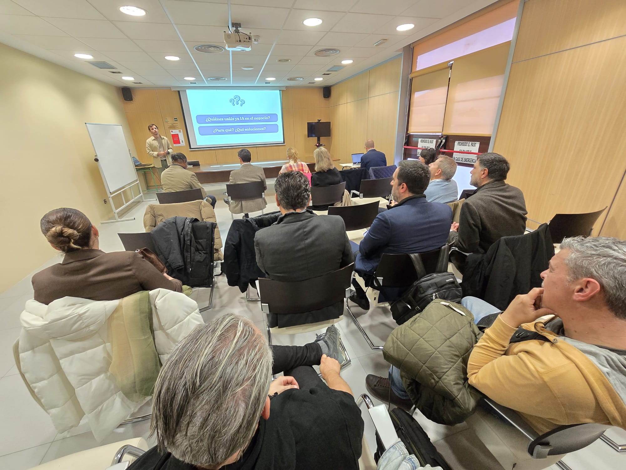 En este momento estás viendo Valdemorillo acoge la apuesta por la innovación y transformación del sector empresarial con la Jornada Formativa Tierra de Oportunidades ‘25