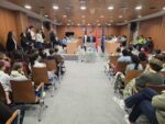 Lee más sobre el artículo Los escolares de Valdemorillo elevan la celebración del  47º Aniversario de la Constitución dando voz a los principios de libertad, justicia e igualdad de todos los españoles