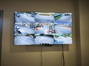 Lee más sobre el artículo Ya están nuevamente en funcionamiento las cámaras de videovigilancia del tráfico en puntos estratégicos del municipio