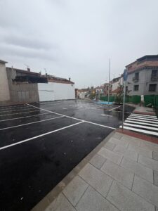 Lee más sobre el artículo Disponible desde este 1 de octubre el nuevo aparcamiento en superficie de rotación en la calle Las Fraguas
